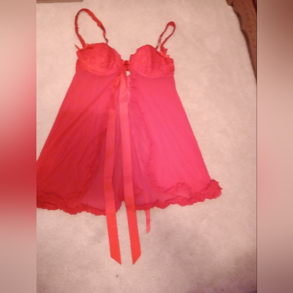 Selling red babydol size small - Picture 2 of 4